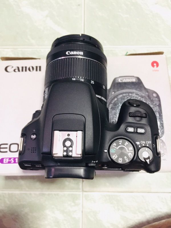 ขายกล้อง Canon200D WiFi สภาพ90% อุปกรณ์ครบกล่อง